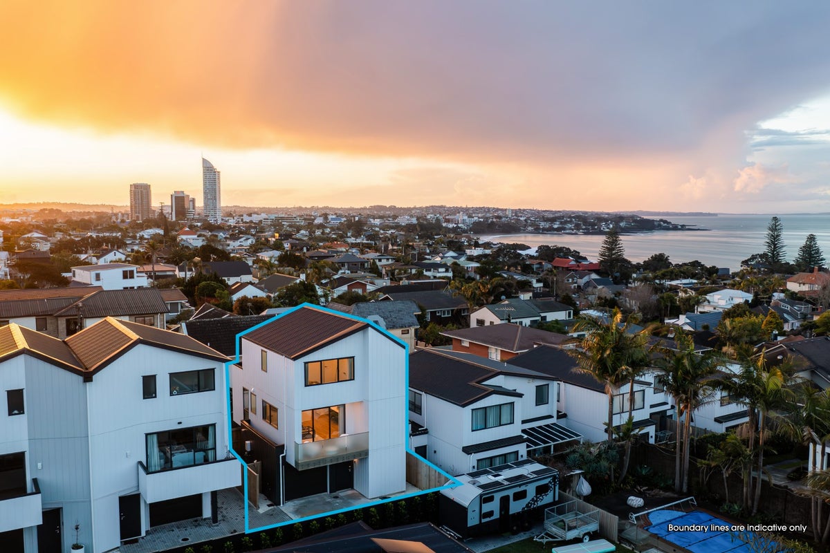 4/258 Lake Road, Hauraki, Auckland - Carousel 2