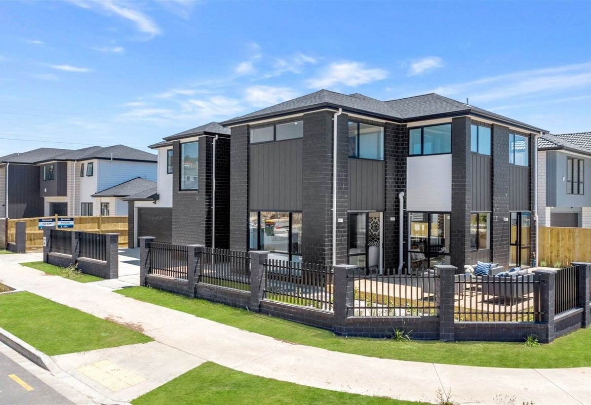 4 Drumaness Road, Flat Bush, Auckland - Carousel 20