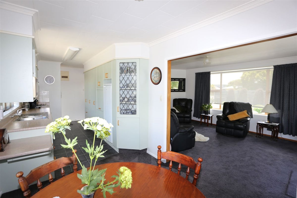 2 Mason Street, Riverdale, Gisborne - Carousel 2