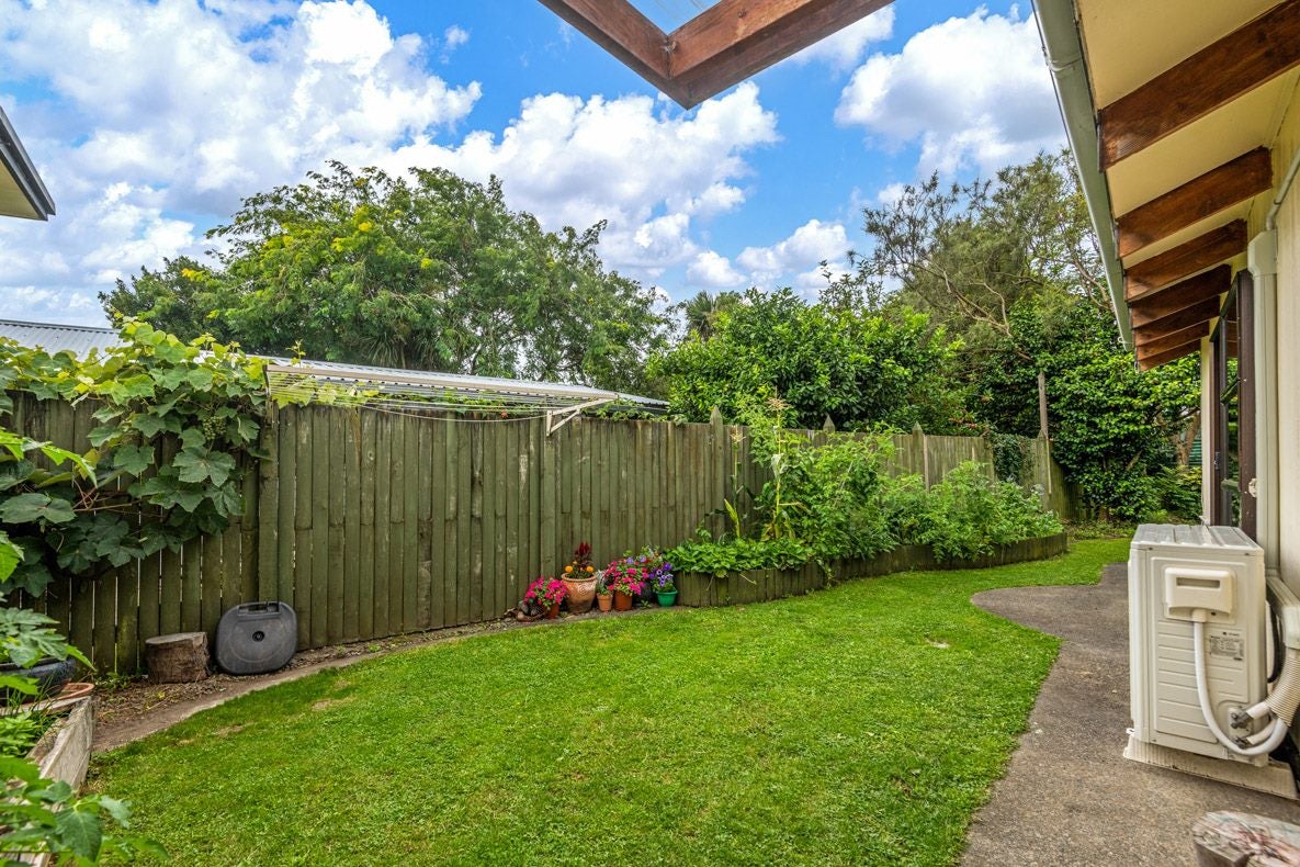 6B Nathan Place, West End, Palmerston North - Carousel 2
