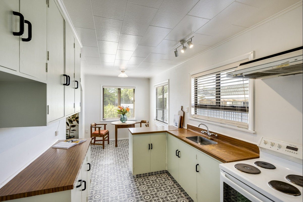 167 Riverbend Road, Onekawa, Napier - Carousel 1