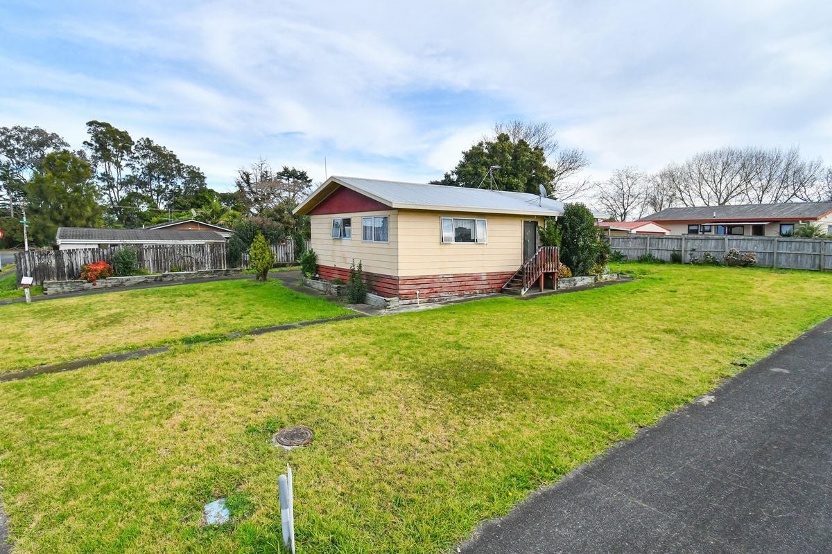 87 Redcrest Avenue, Red Hill, Papakura - Carousel 2