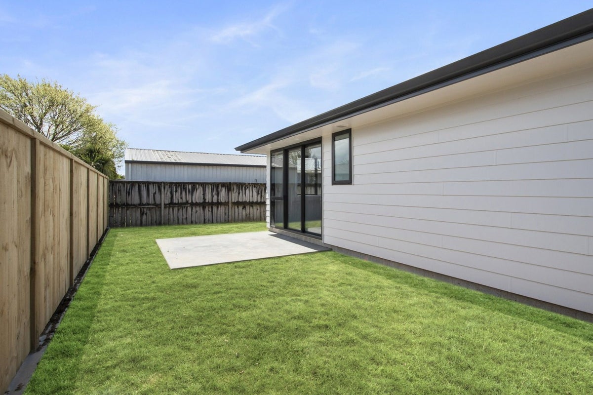 2/18 Betley Crescent, Fairview Downs, Hamilton - Carousel 19