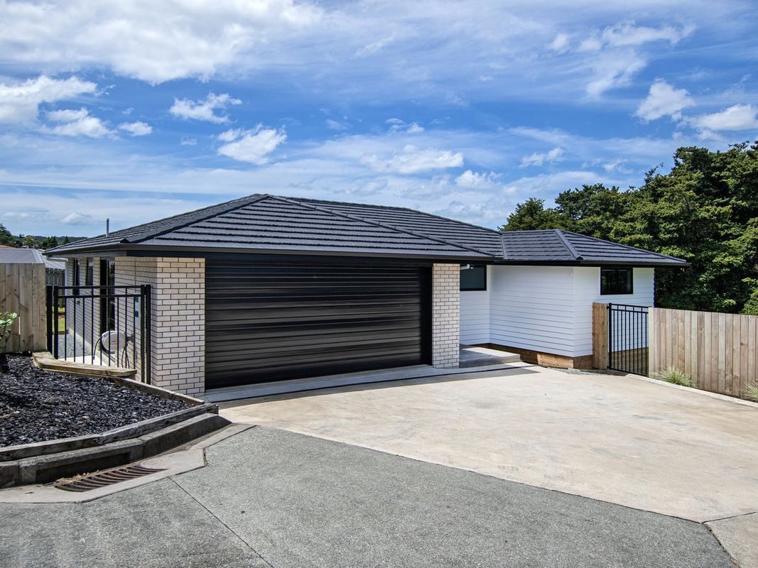 62 Pebble Beach Boulevard, Kamo, Whangarei - Carousel 1