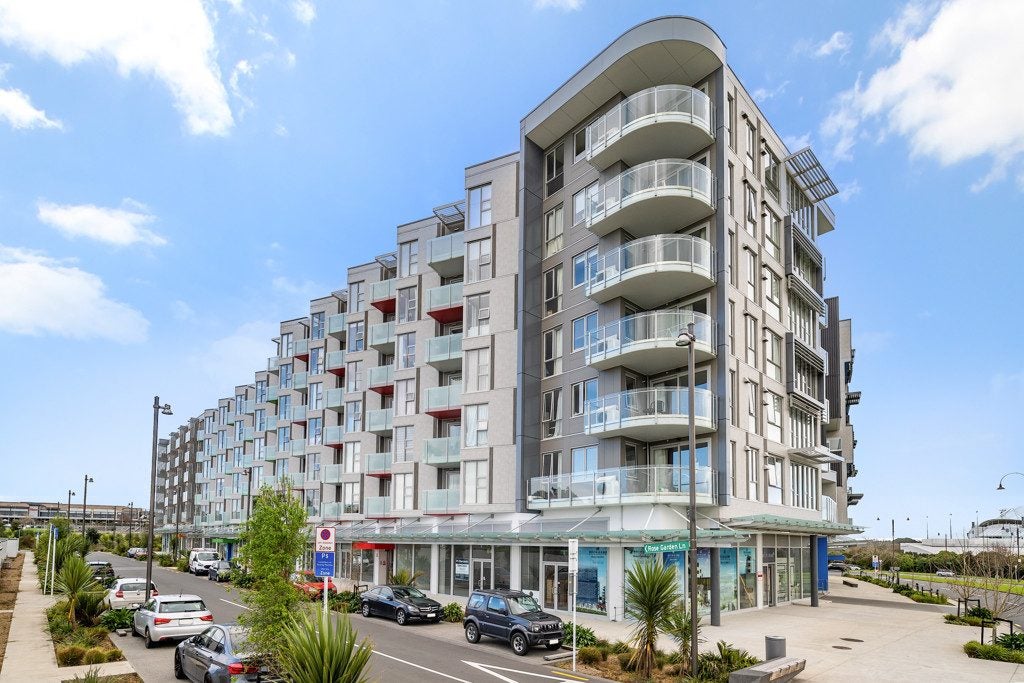 308/3 Rose Garden Lane, Albany, Auckland - Carousel 1