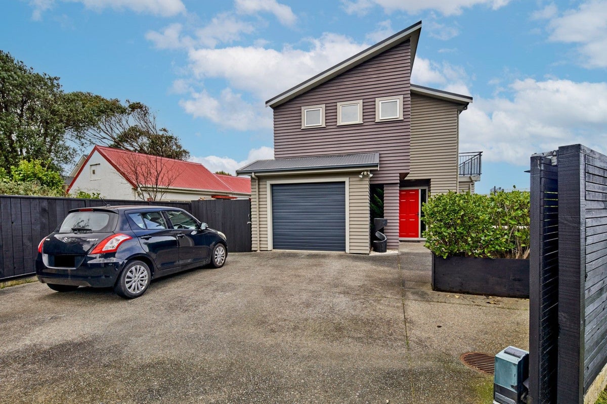4 Acheron Road, Paremata, Porirua - Carousel 2