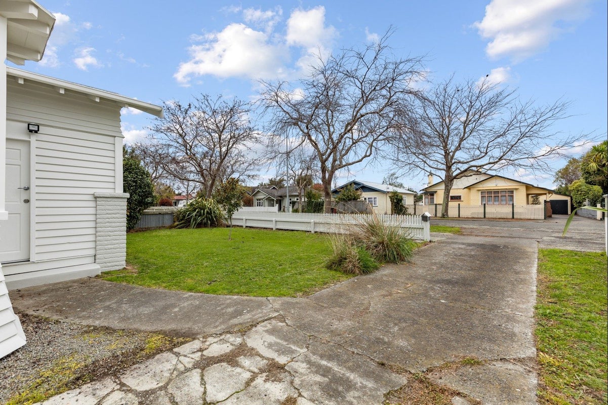 36 Kingswood Street, Takaro, Palmerston North - Carousel 32