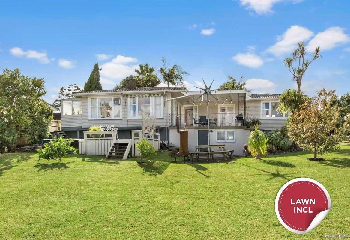30 McFadzean Drive, Blockhouse Bay, Auckland - Carousel 1