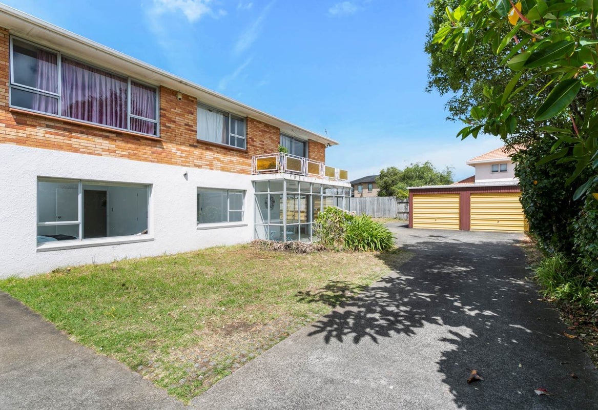 2/209 Manukau Road, Epsom, Auckland - Carousel 2