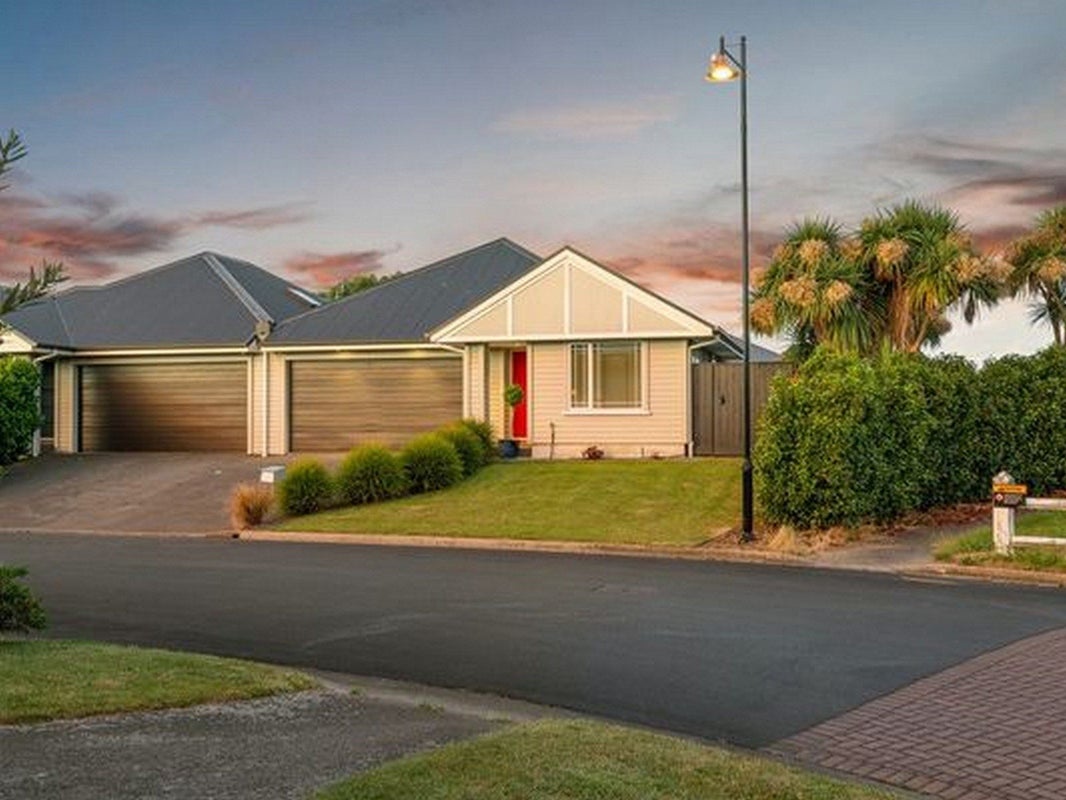 6 Date Crescent, Aidanfield, Christchurch - Carousel 20