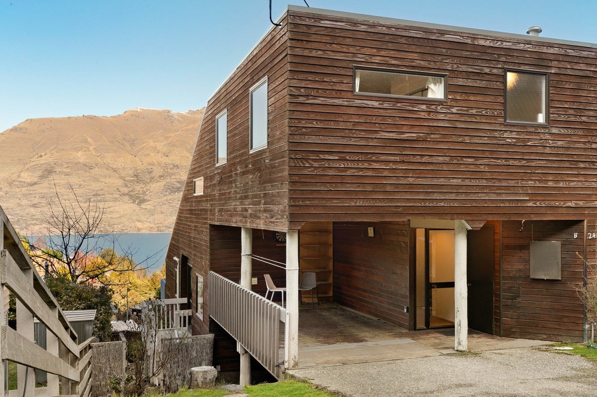 24B Dart Place, Fernhill, Queenstown - Carousel 2