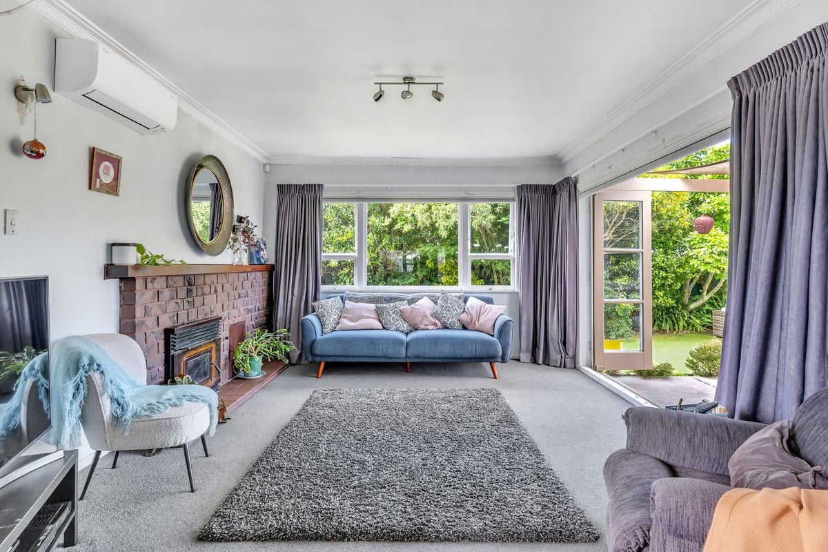 4 Greenwood Street, Mangapapa, Gisborne - Carousel 2