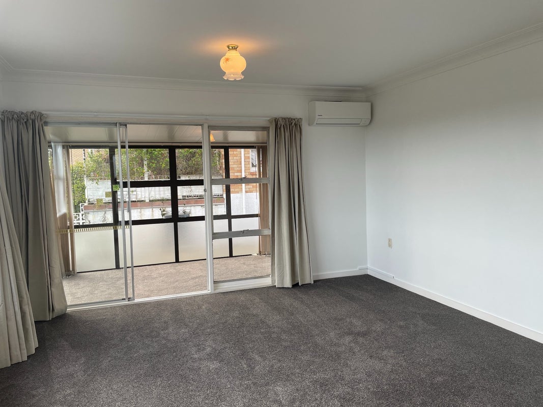 18/690 Pakuranga Road, Highland Park, Auckland - Carousel 2