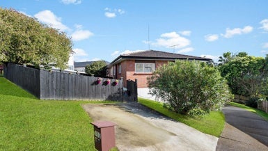 2/12 Finchley Road, Torbay, Auckland - Carousel 1
