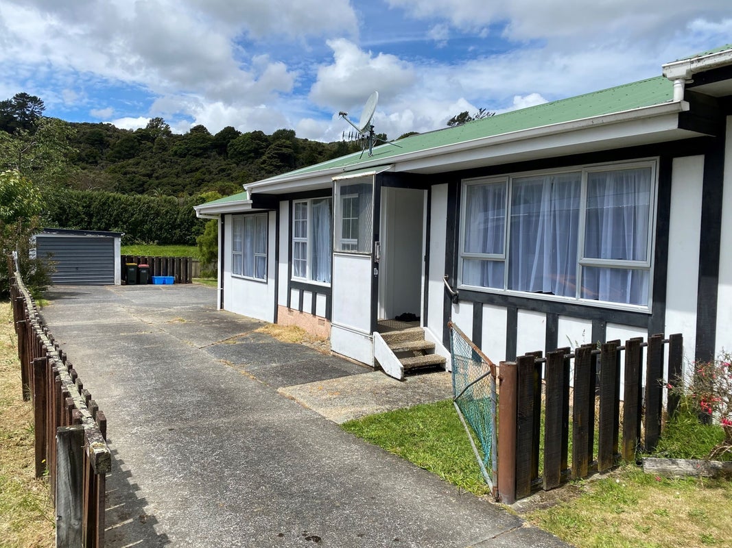2/87 Main Road, Wainuiomata, Lower Hutt - Carousel 1