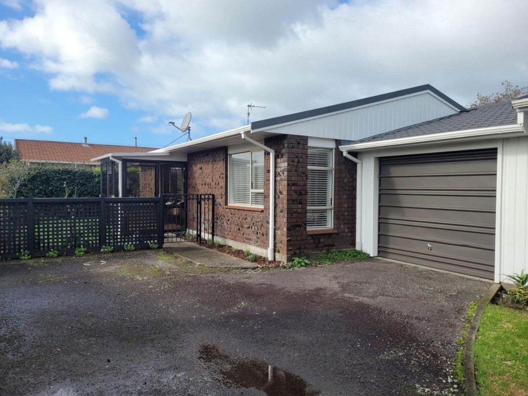 3/29 Ballance ST, Vogeltown, New Plymouth - Carousel 2