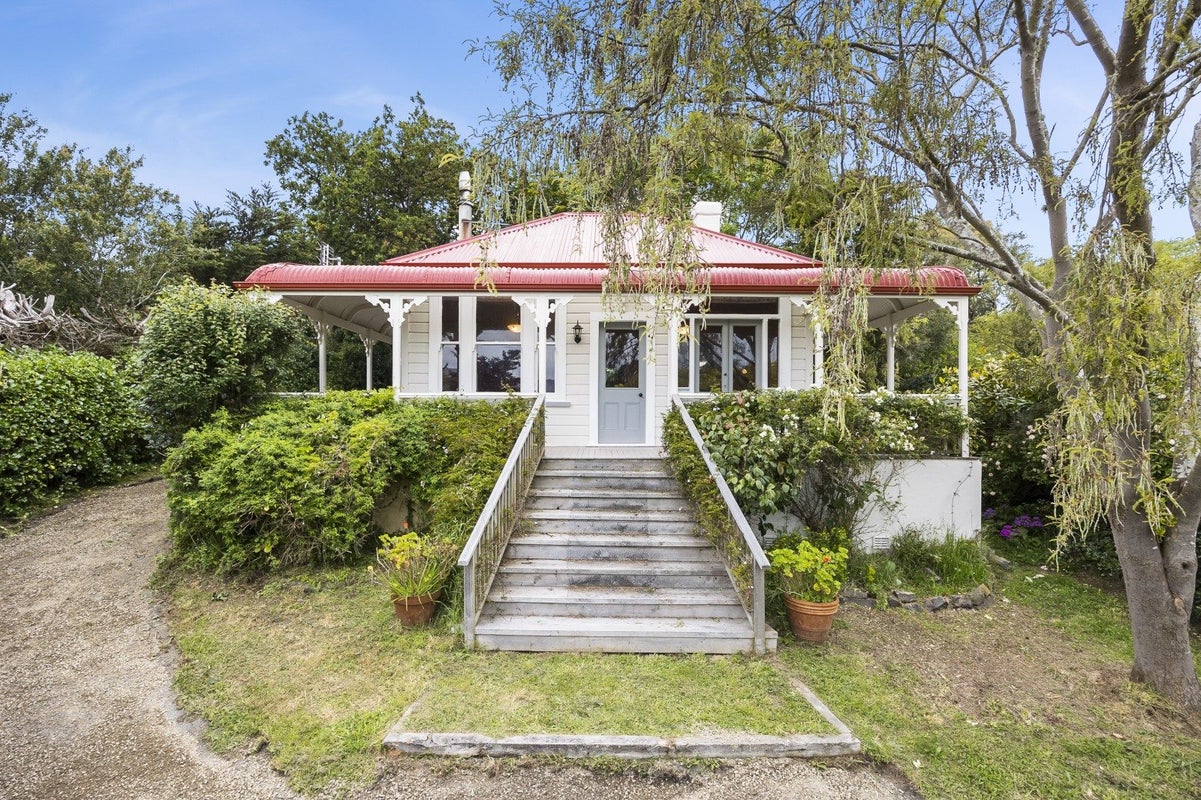 7 Ryan Street, Portobello, Dunedin - Carousel 1