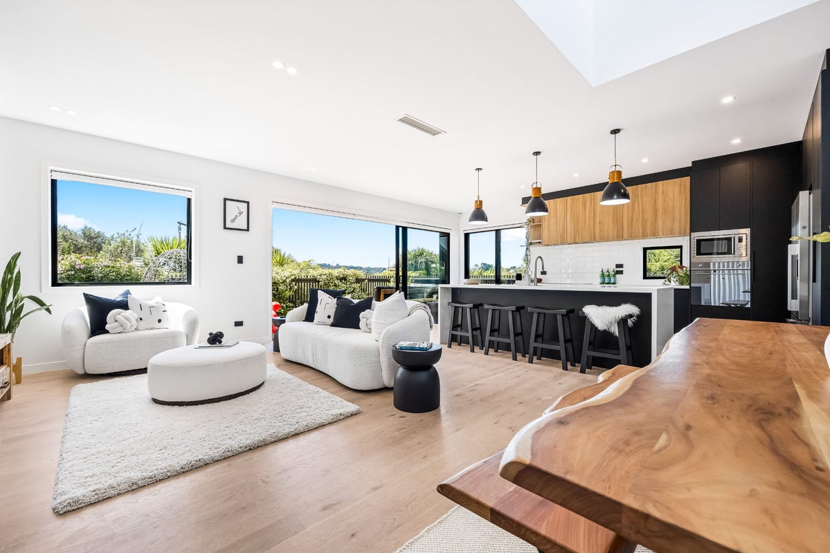 3 Jack Seabrook Road, Hobsonville, Auckland - Carousel 2
