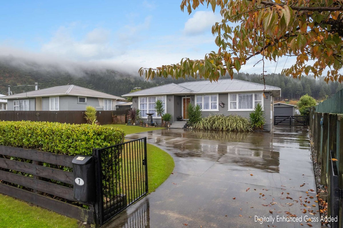 7 Kea Street, Selwyn Heights, Rotorua - Carousel 2