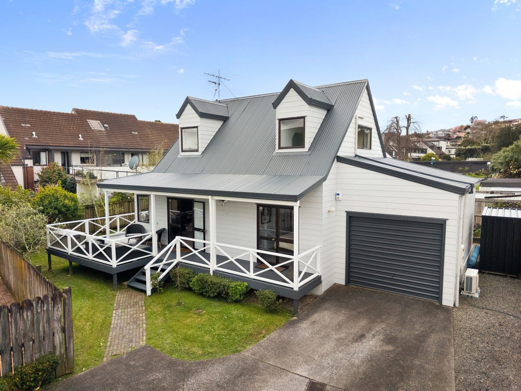 80B Aviemore Drive, Highland Park, Auckland - Carousel 1