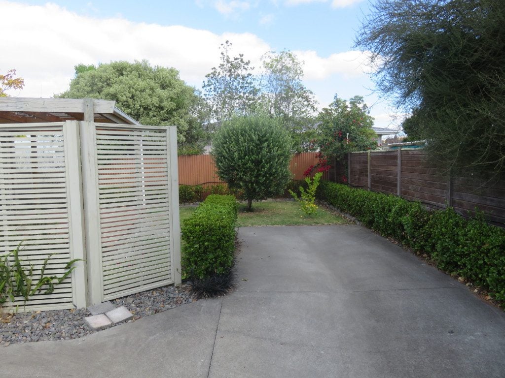 8B Neeve Place, Taradale, Napier - Carousel 16