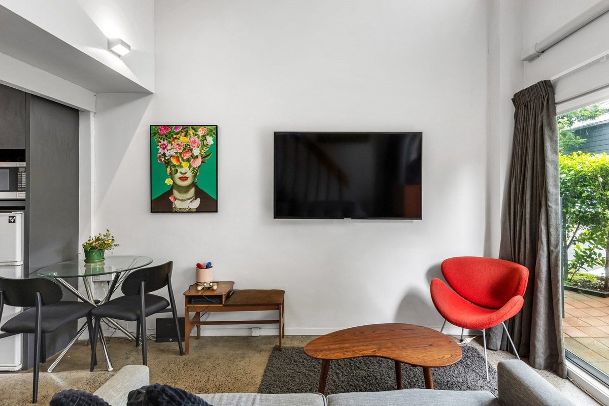 1/9 Sylvan Avenue West, Mount Eden, Auckland - Carousel 2