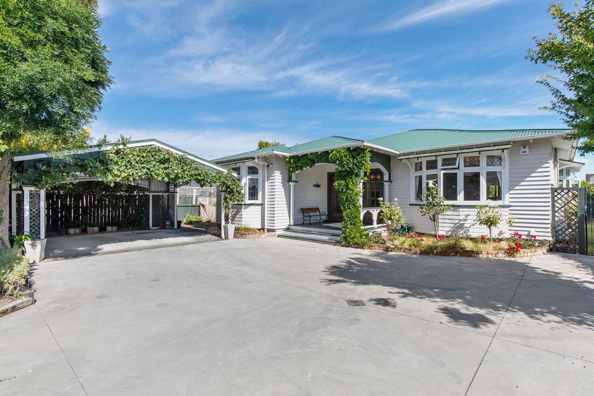 167A Ferguson Street, West End, Palmerston North - Carousel 1