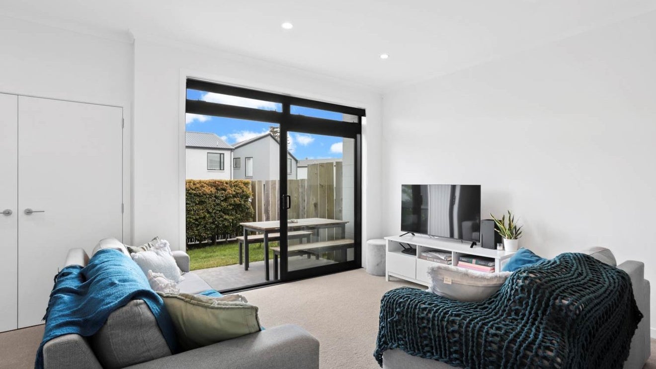 13 Frank Gill Road, Hobsonville, Auckland - Carousel 1