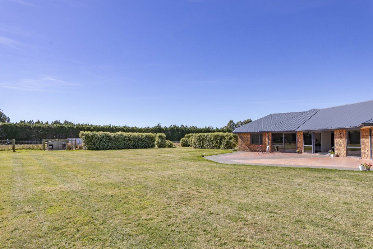 2540 Wards Road, Darfield, Darfield - Carousel 28