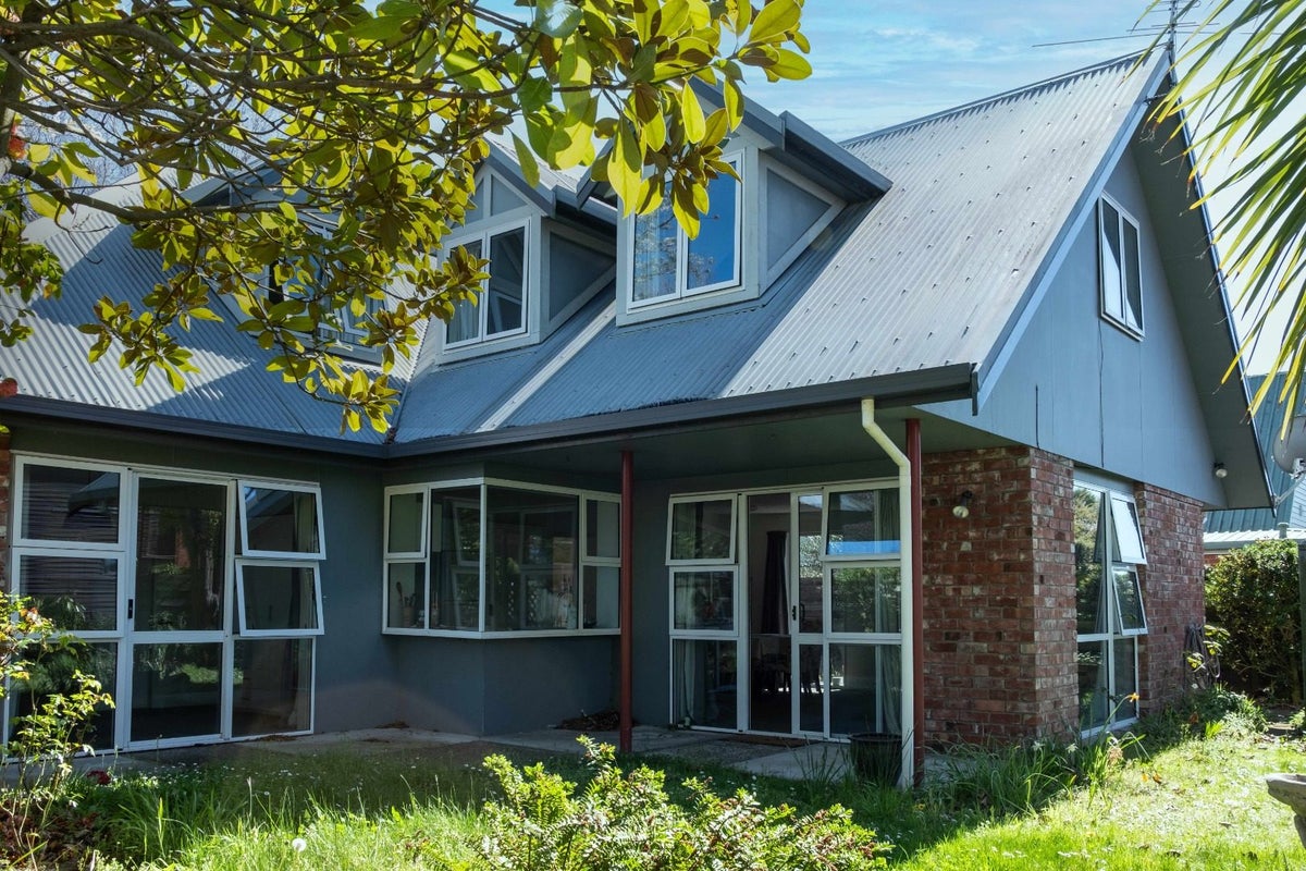 72 Avonhead Road, Avonhead, Christchurch - Carousel 15