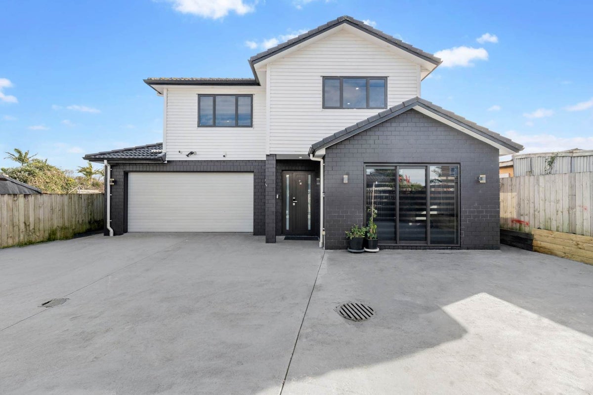 6 Bridge Street, Papatoetoe, Auckland - Carousel 1