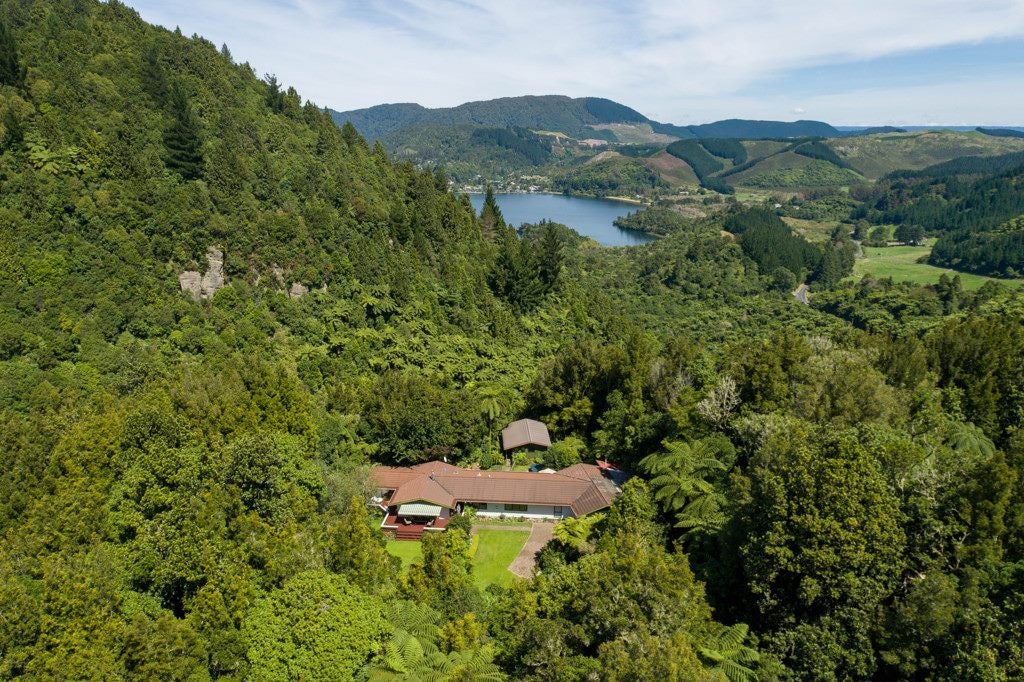 313A Millar Road, Lake Okareka, Rotorua - Carousel 25
