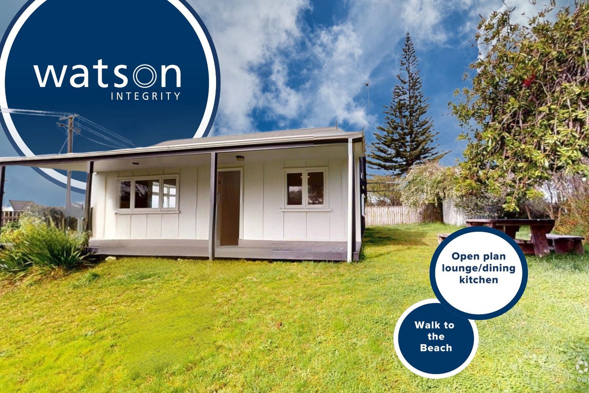 37 Tasman Road, Otaki Beach, Otaki - Carousel 1