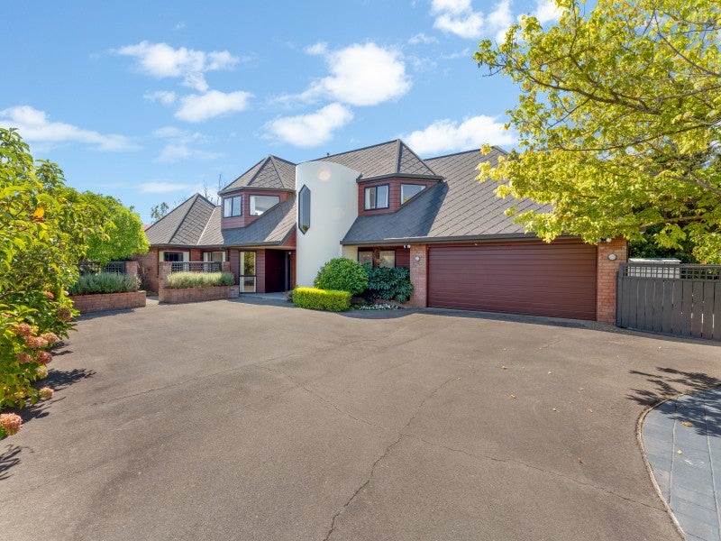 16 Fraser Court, Roslyn, Palmerston North - Carousel 1