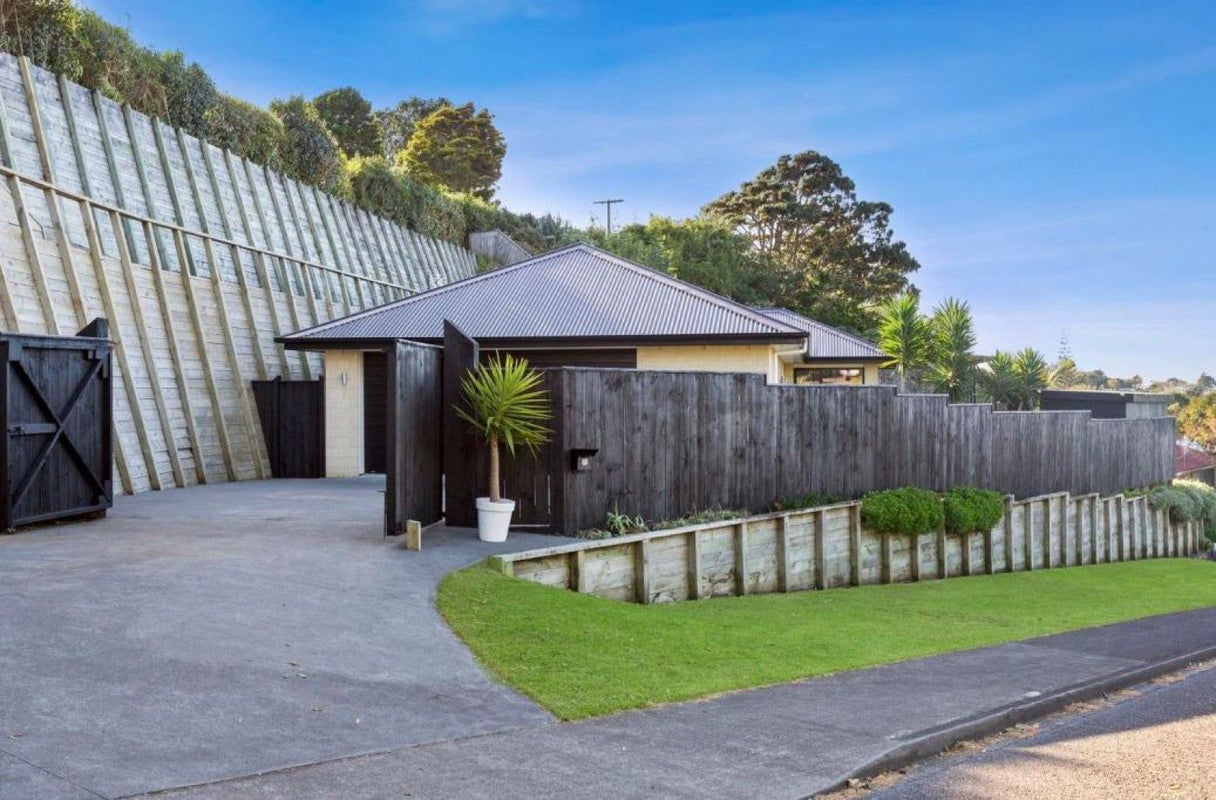 176 Omata Road, Blagdon, New Plymouth - Carousel 16