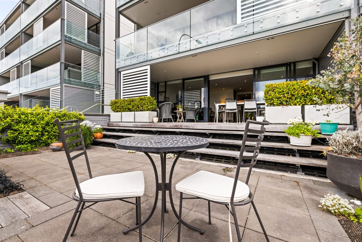 210/7 Humber Street, Pandora, Napier - Carousel 18