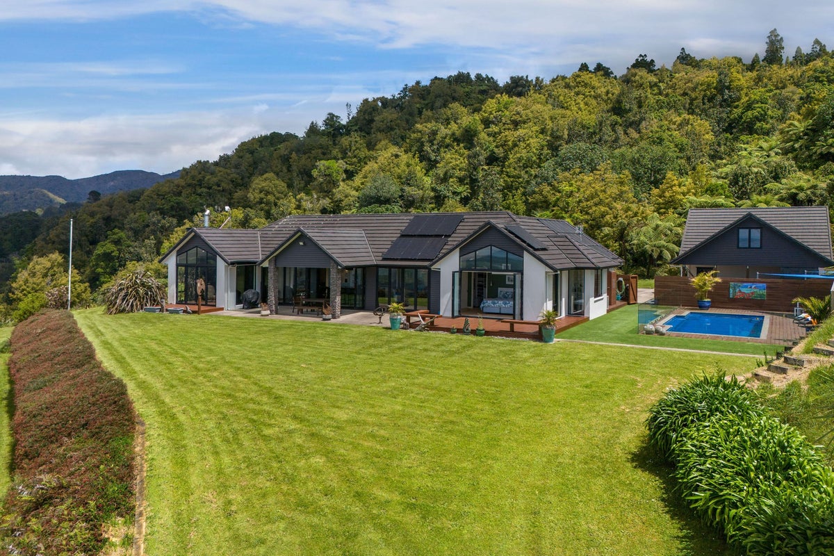 410C Busby Road, Tahawai, Katikati - Carousel 2