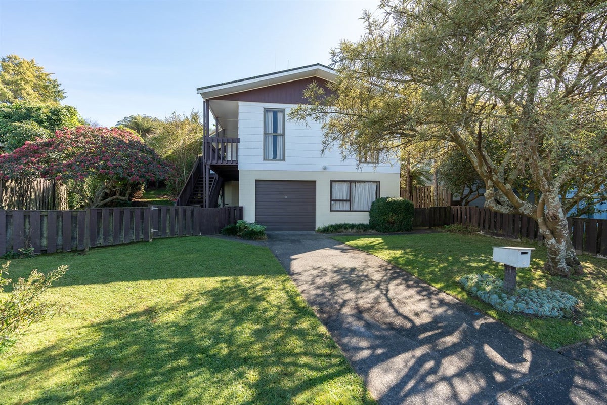 8 Robyn Place, Dinsdale, Hamilton - Carousel 1