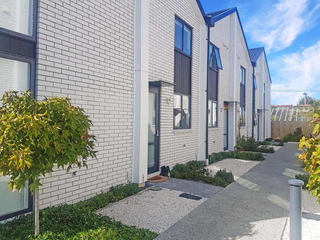 8/35 Convoy Lane, Otahuhu, Auckland - Carousel 1