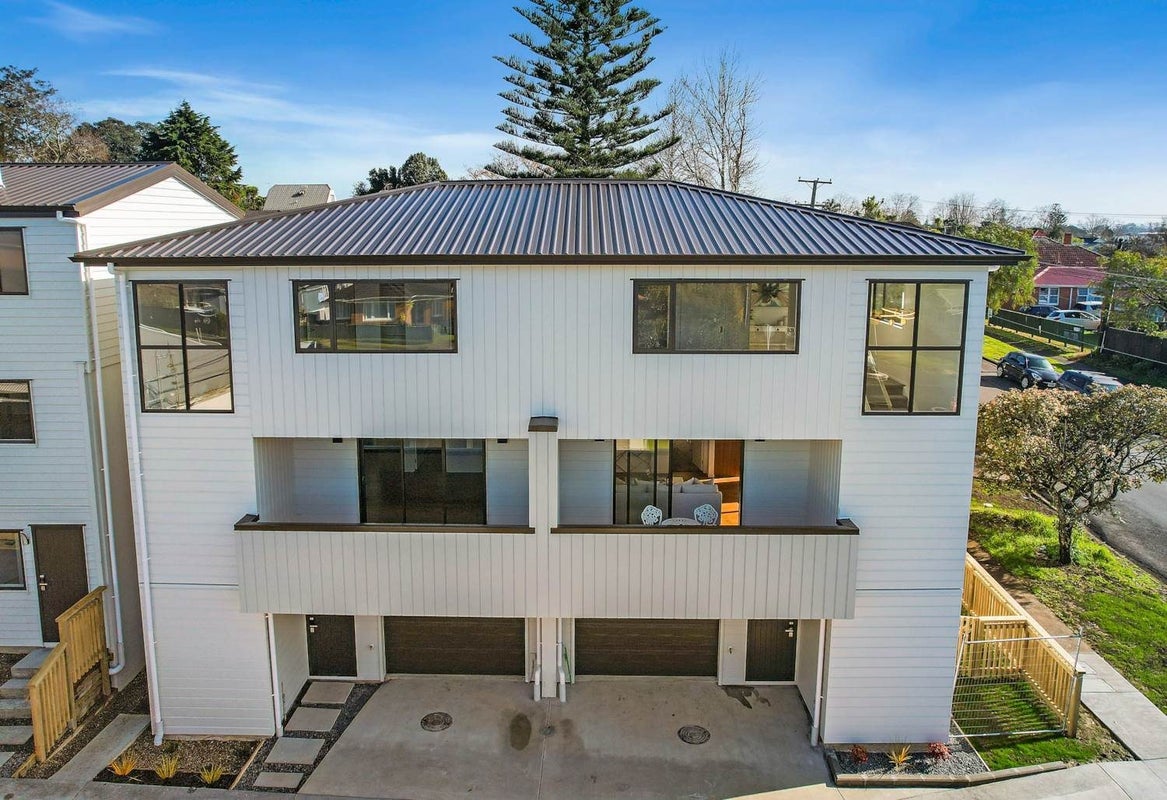 2/63 Gardner Avenue, New Lynn, Auckland - Carousel 1