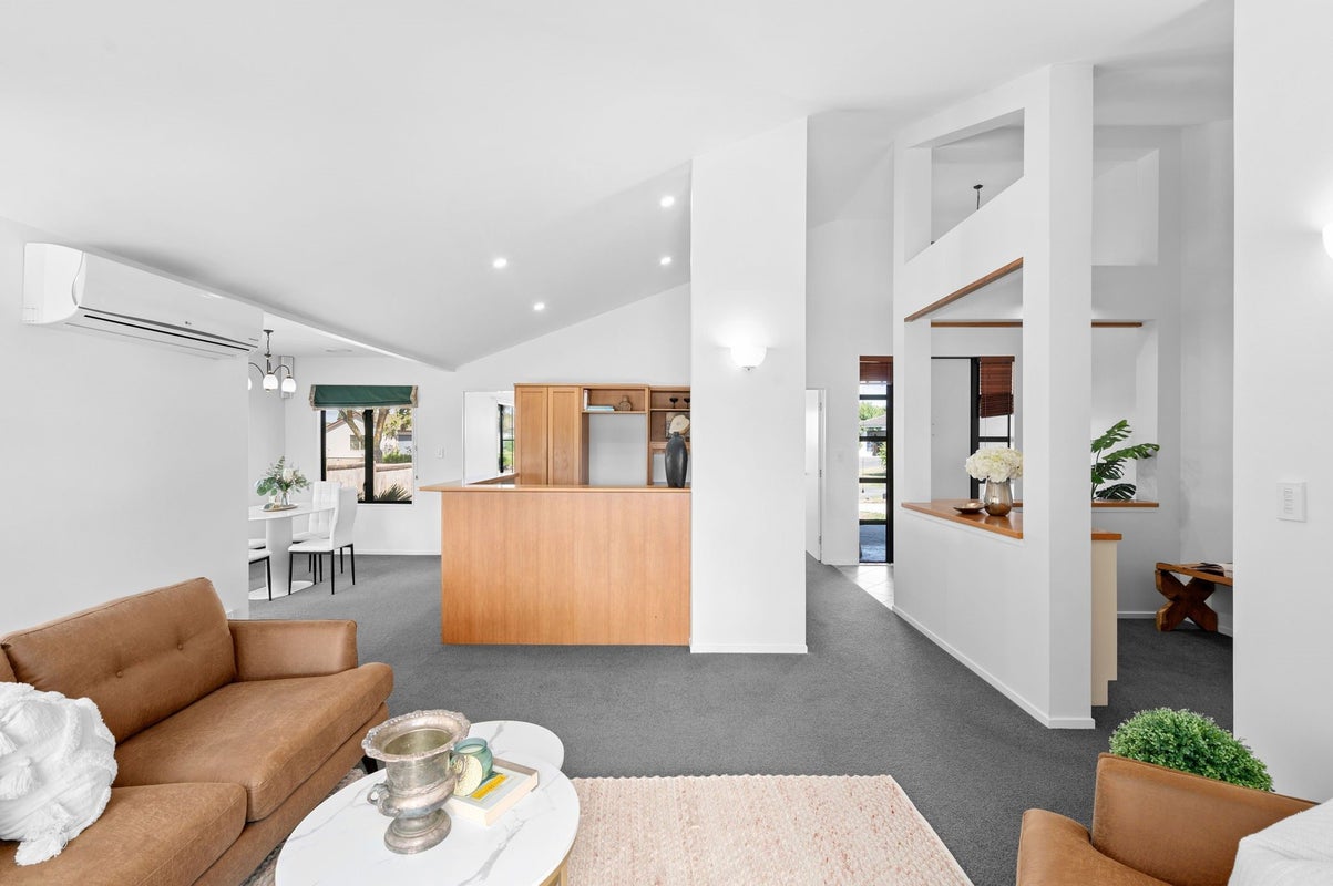 24 Gallery Grove, Flagstaff, Hamilton - Carousel 1