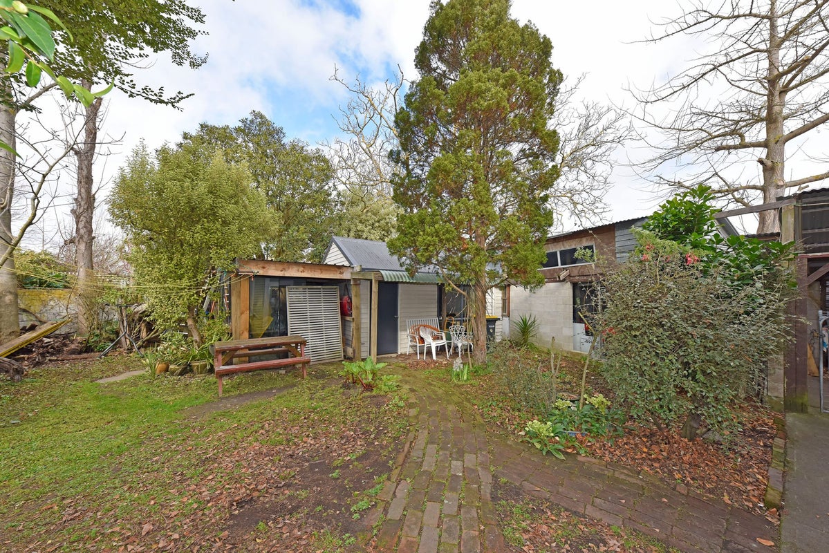 16 Hendon Street, Edgeware, Christchurch - Carousel 18