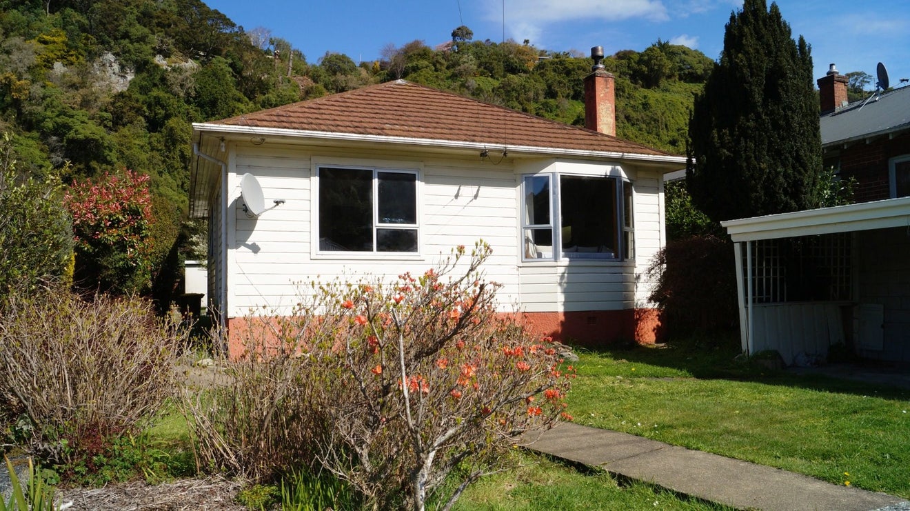 25 Woodhaugh Street, Woodhaugh, Dunedin - Carousel 1