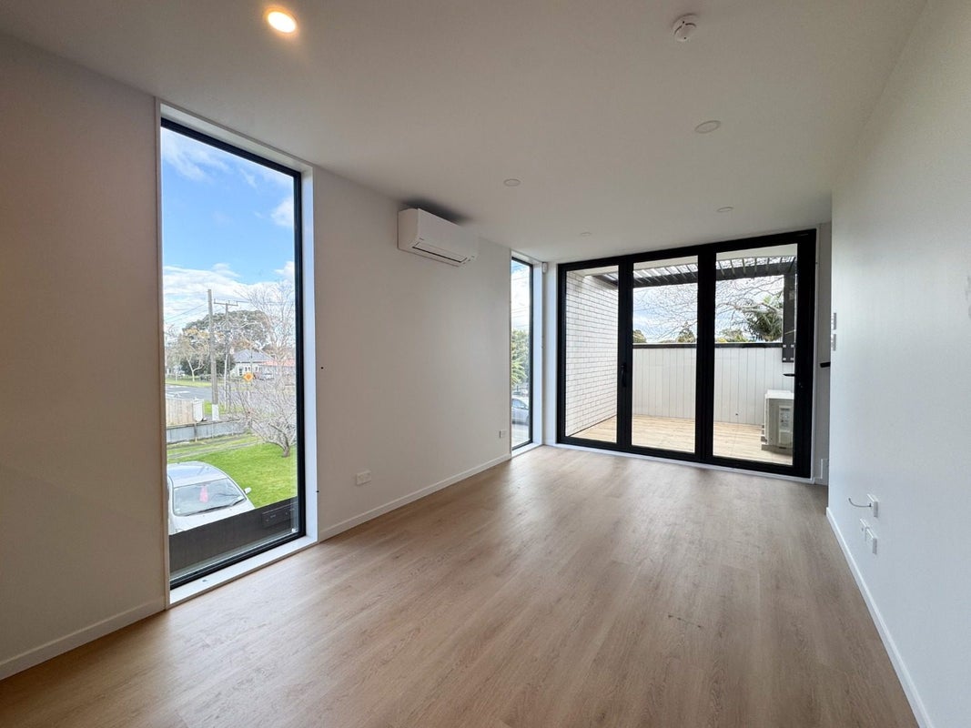 1/29 Wairau Avenue, Avondale, Auckland - Carousel 2