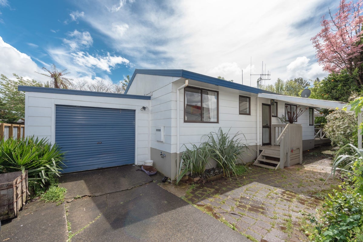 34B Karen Crescent, Dinsdale, Hamilton - Carousel 2