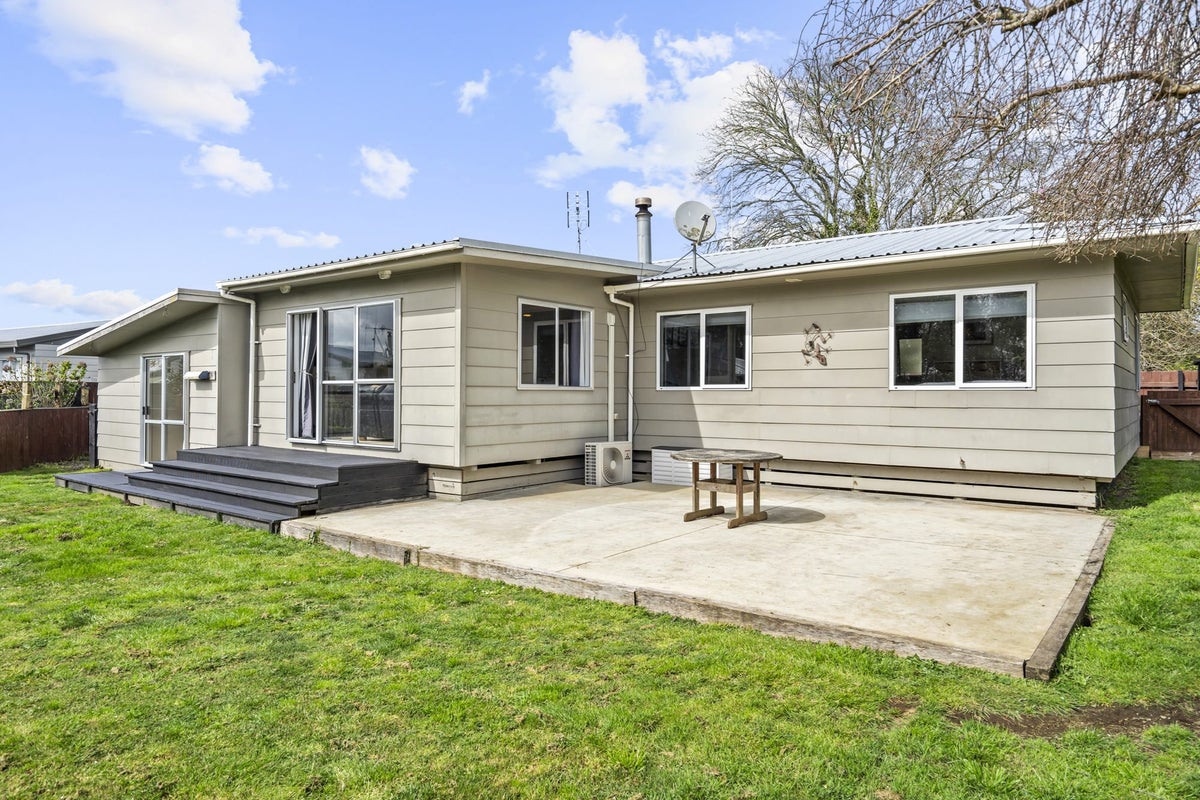15 Sewell Place, Leamington, Cambridge - Carousel 24