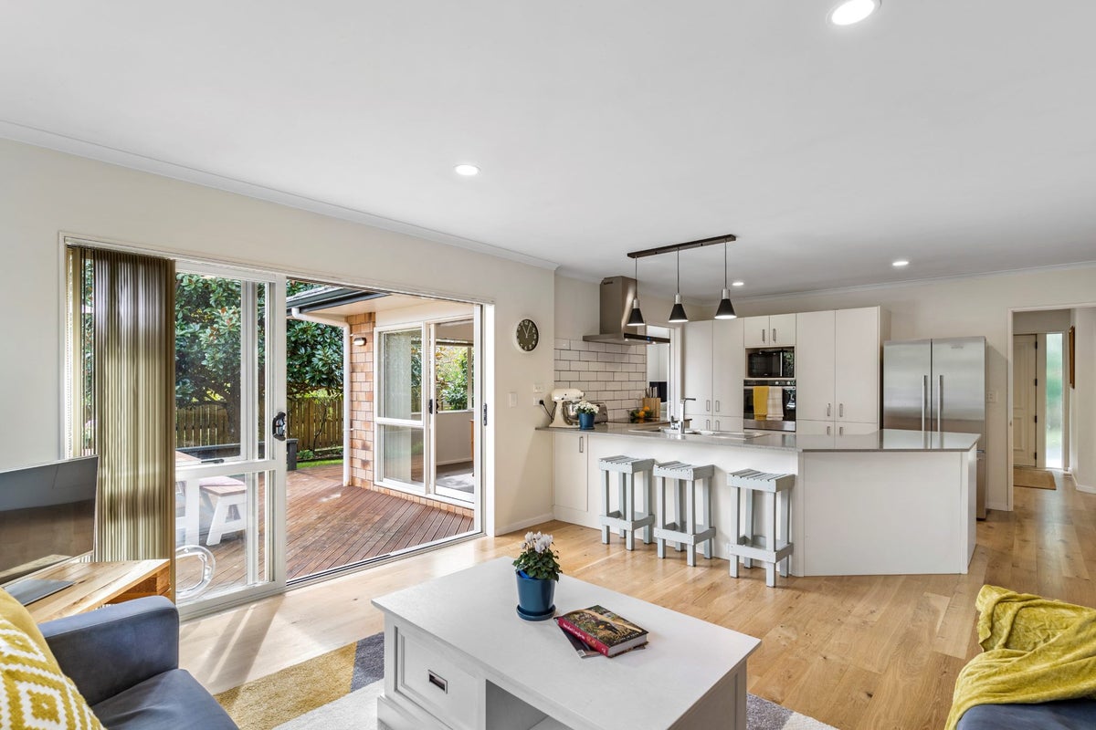 583 Great South Road, Rosehill, Papakura - Carousel 2