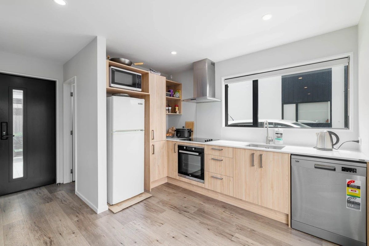 3/32 Heywood Terrace, Richmond, Christchurch - Carousel 2