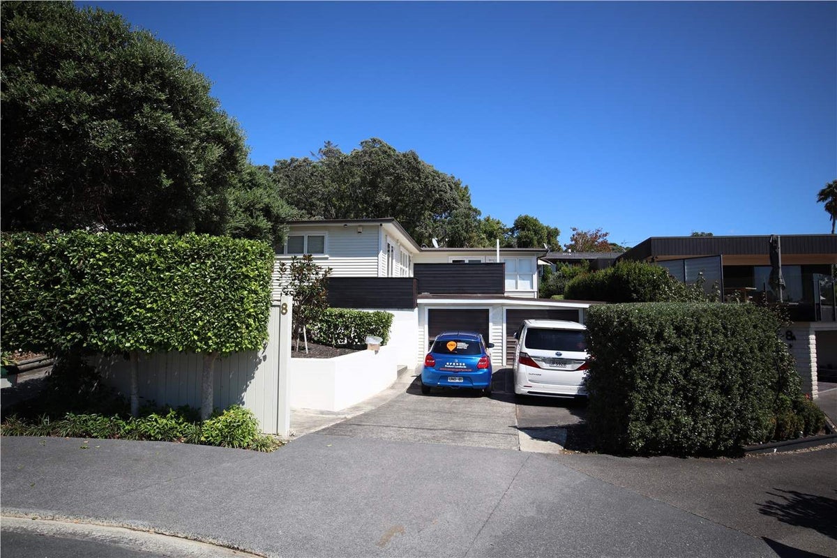8 Taumata Road, Castor Bay, Auckland - Carousel 21