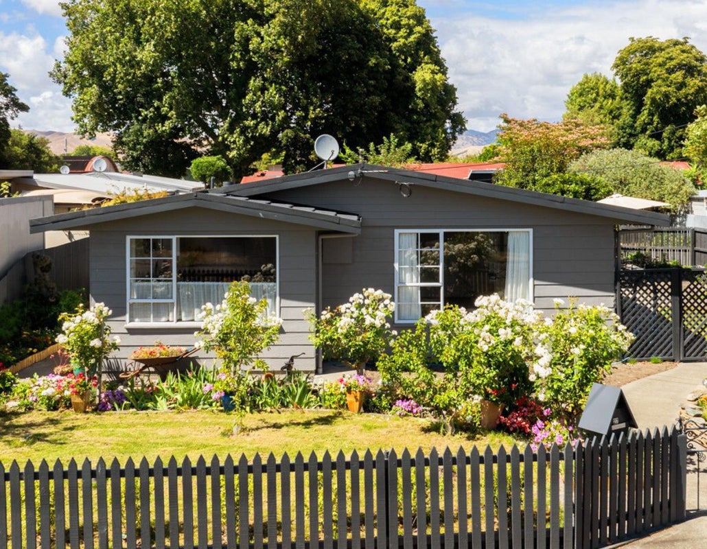27 Ward Street, Springlands, Blenheim - Carousel 1